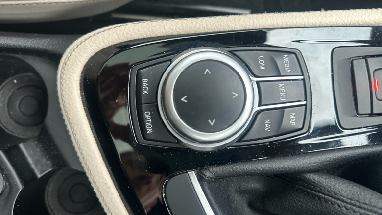 BMW 2 Series 225xe M Sport 5dr Auto Hatchback